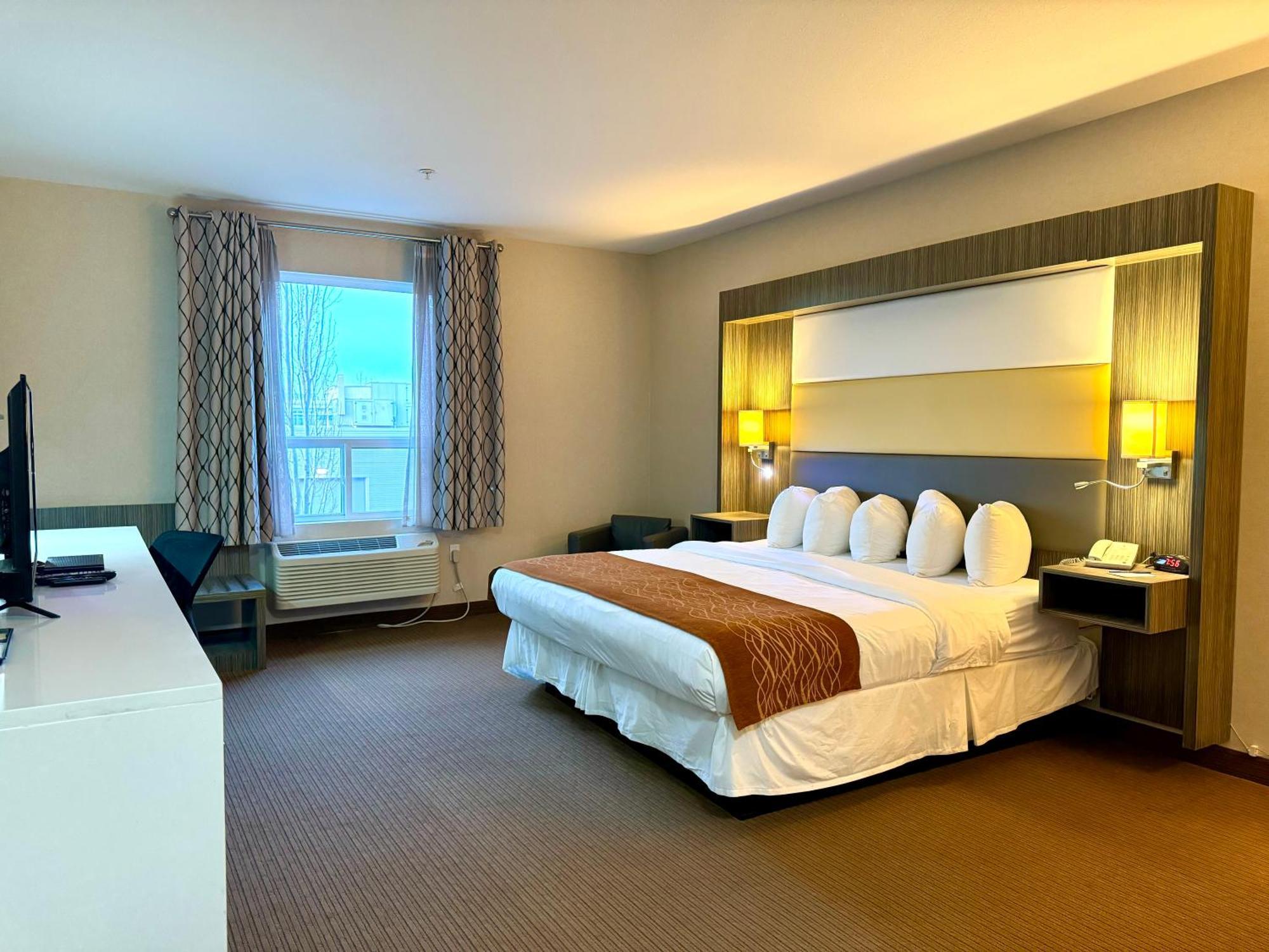 Southfort Inn Fort Saskatchewan Bagian luar foto