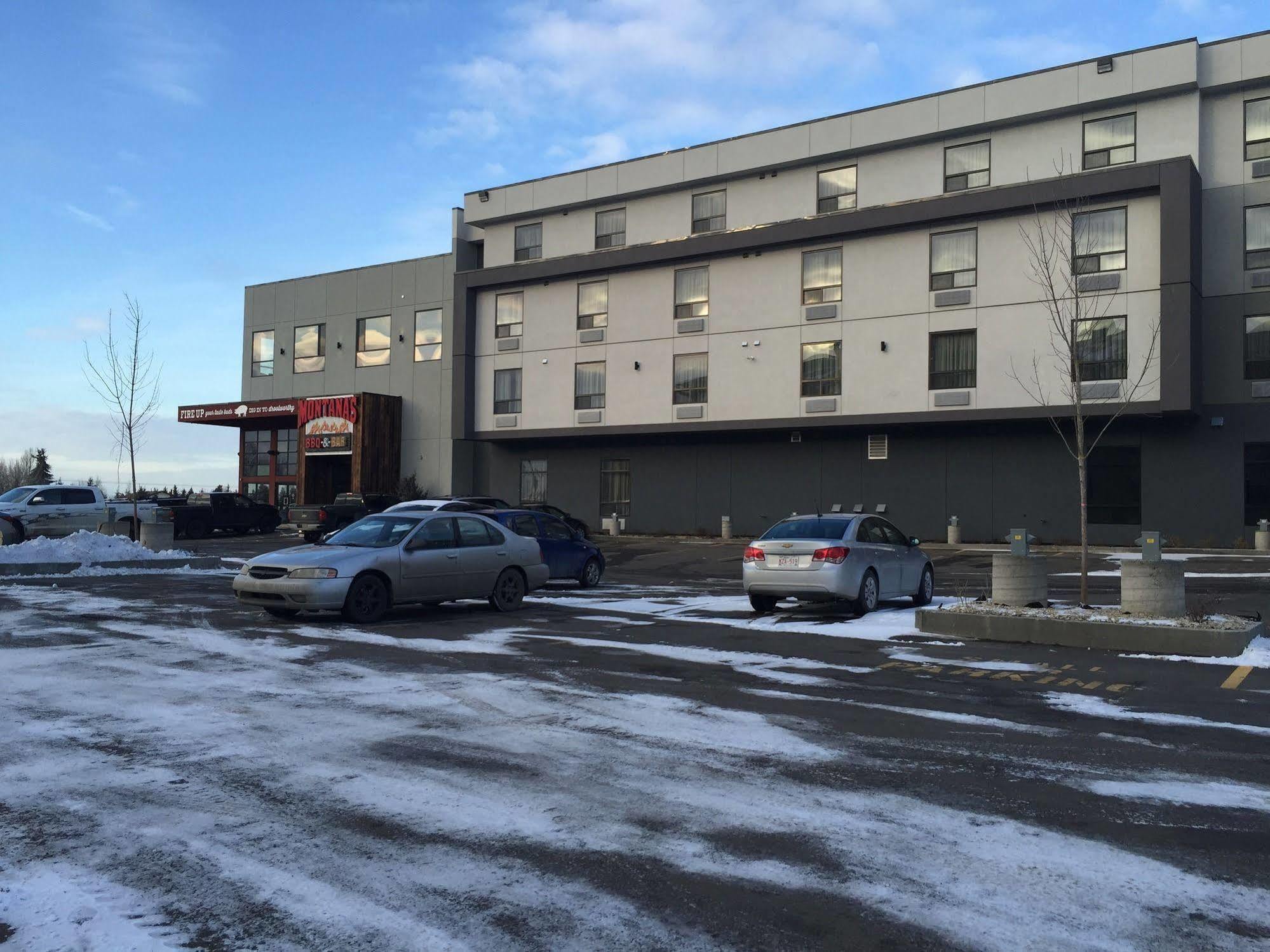 Southfort Inn Fort Saskatchewan Bagian luar foto
