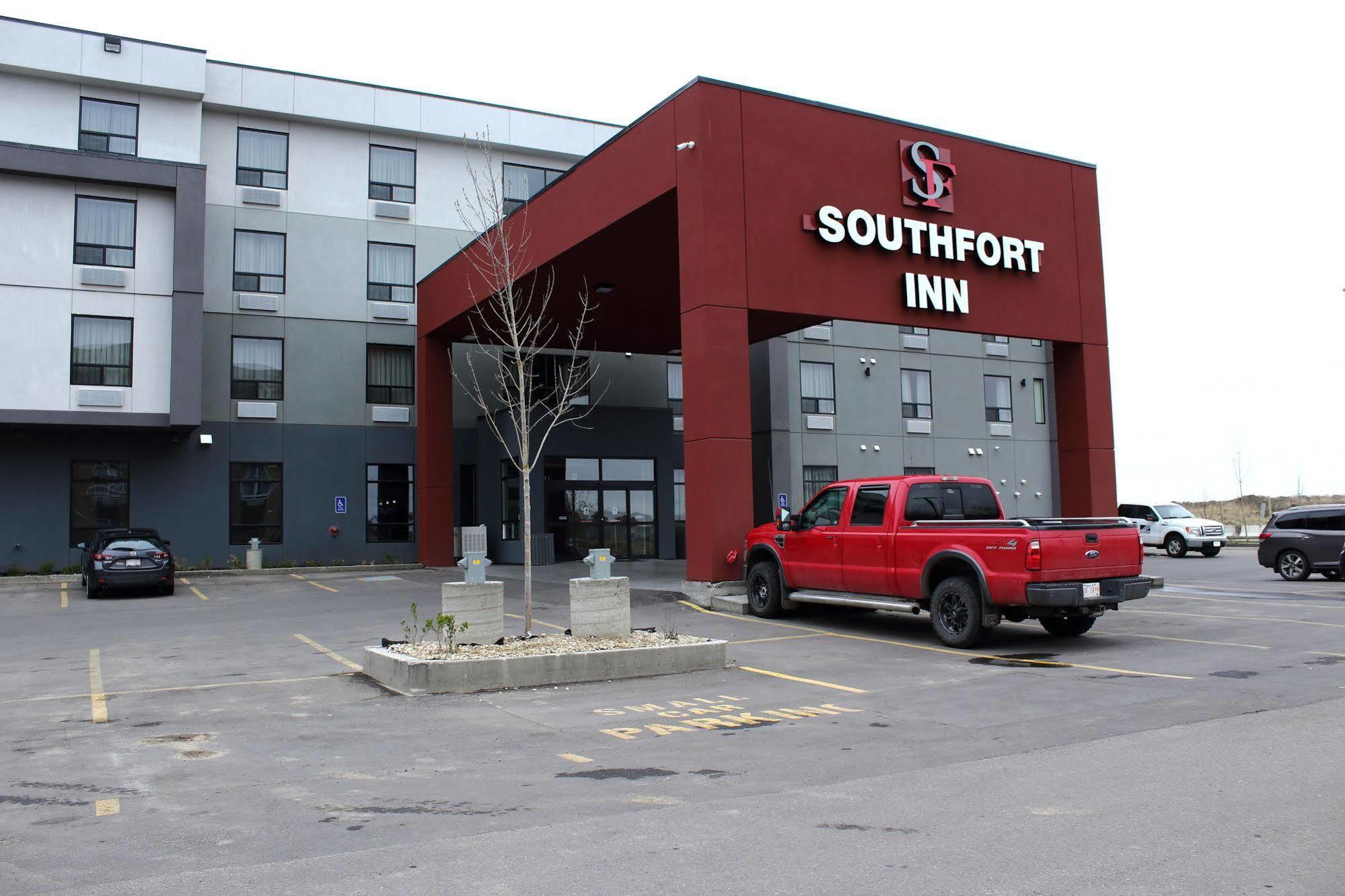 Southfort Inn Fort Saskatchewan Bagian luar foto